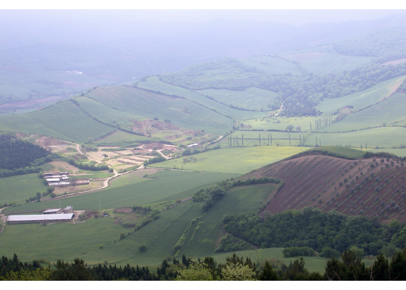 طراحی راهبردی برای ورودی شهر گرگان و فضای عمومی تپههای هزارپیچ – ۱۳۸۱ + Strategic design for Gorgan city entrance and Hezarpeych Hills public space – 2002